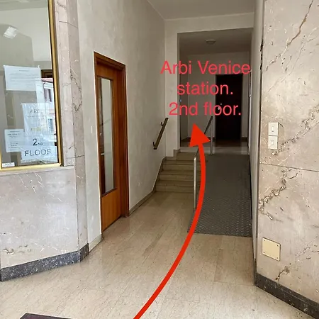 بيت ضيافة Arbi Venice Station